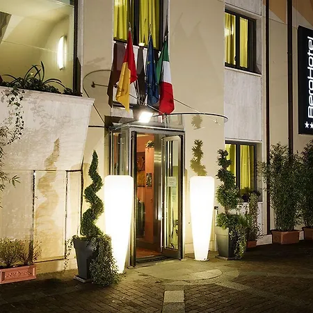 Berghotel 3* ベルガモ